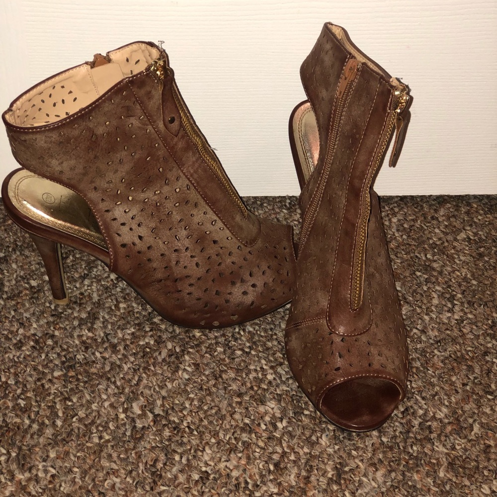 Brown heels